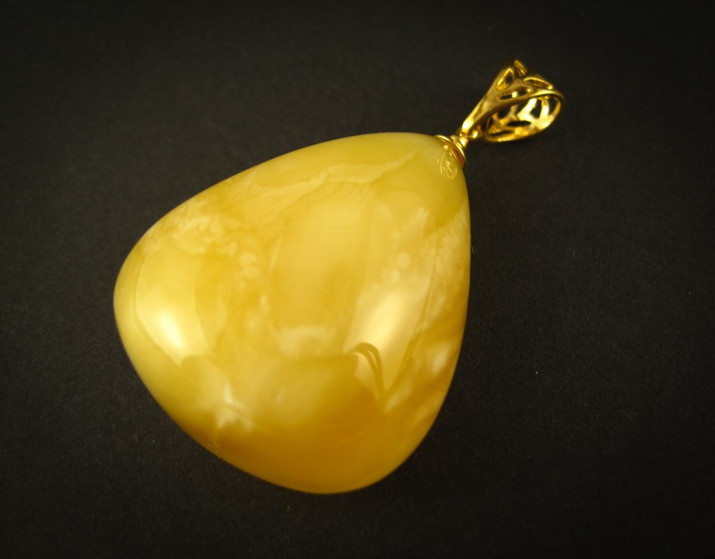Dazzling Yellow Vibes Gold Plated Amber Pendant with Yellow Baltic Amber 
